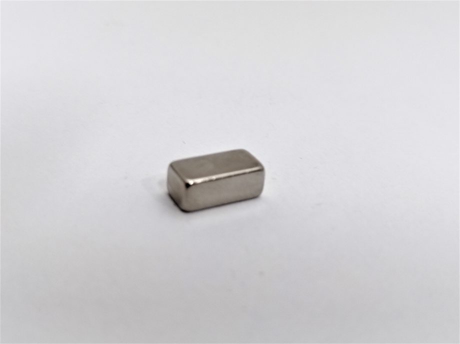 R/E BLOCK 10 x 5 x 4 N42 GRADE