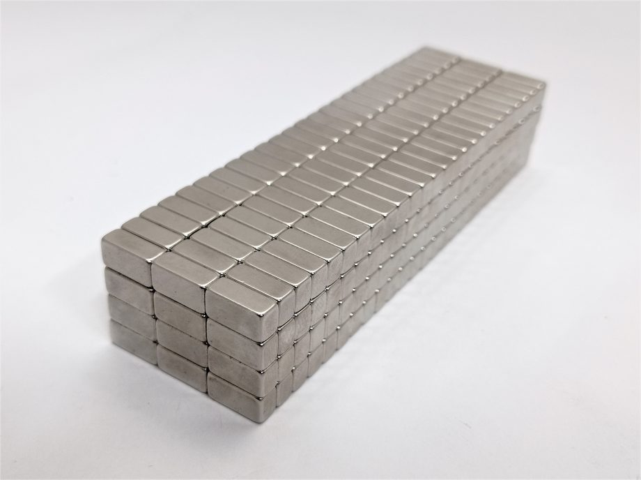 R/E BLOCK 10 x 5 x 4 N42 GRADE