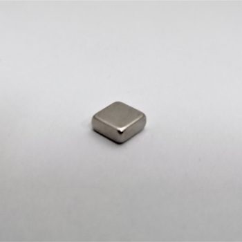 R/E BLOCK 7 x 7 x 3  N42 GRADE