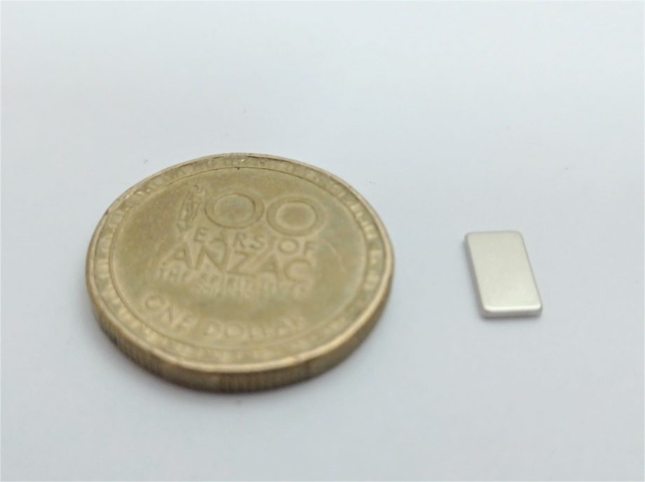 R/E BLOCK 9 x 5 x 1  N42 GRADE