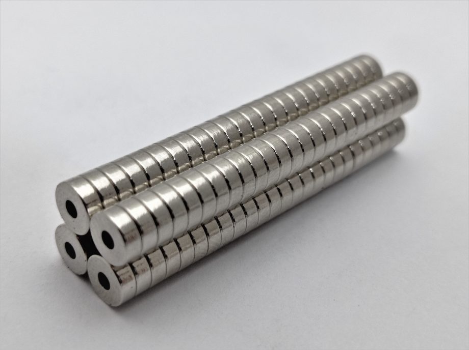R/E RING D6 x ID2 x H2    N42