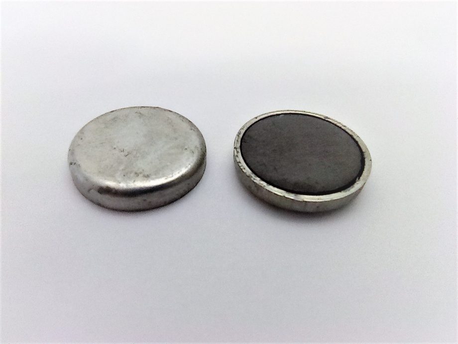 FERRITE CAPPED D20mm x 3
