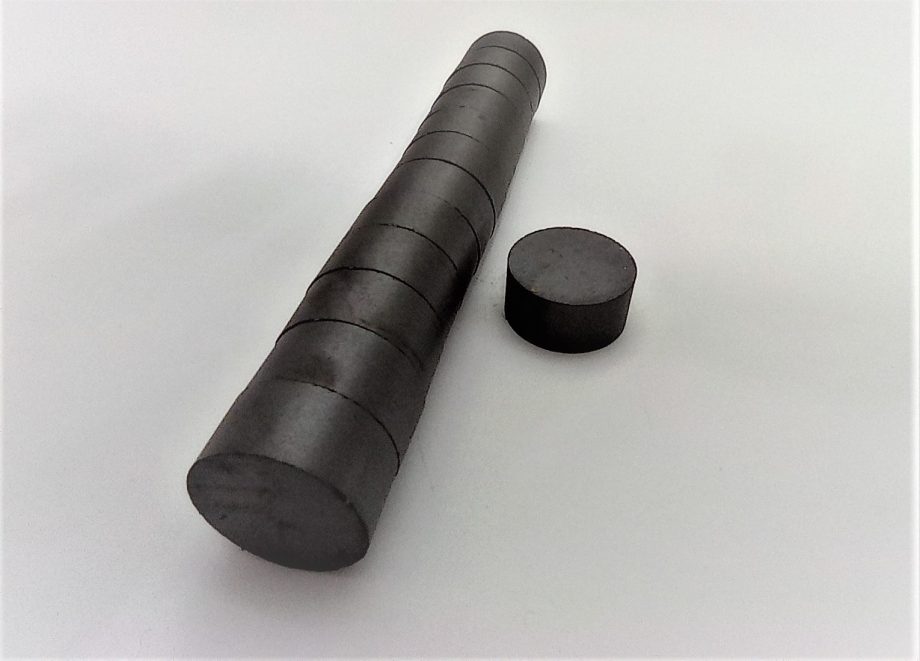 FERRITE DISC D20 x 10