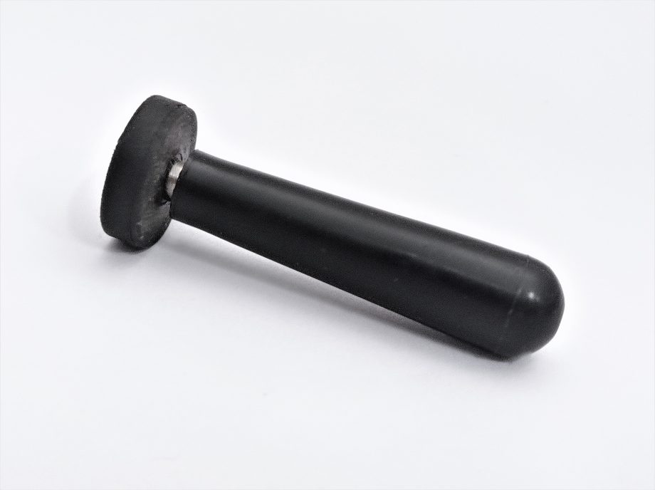 RUBBER BASE POST D22 x 6 x M4
