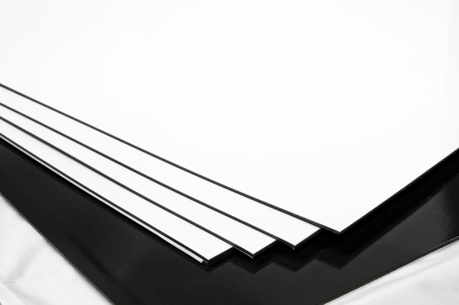460 x 310 x 1.5mm Gloss White
